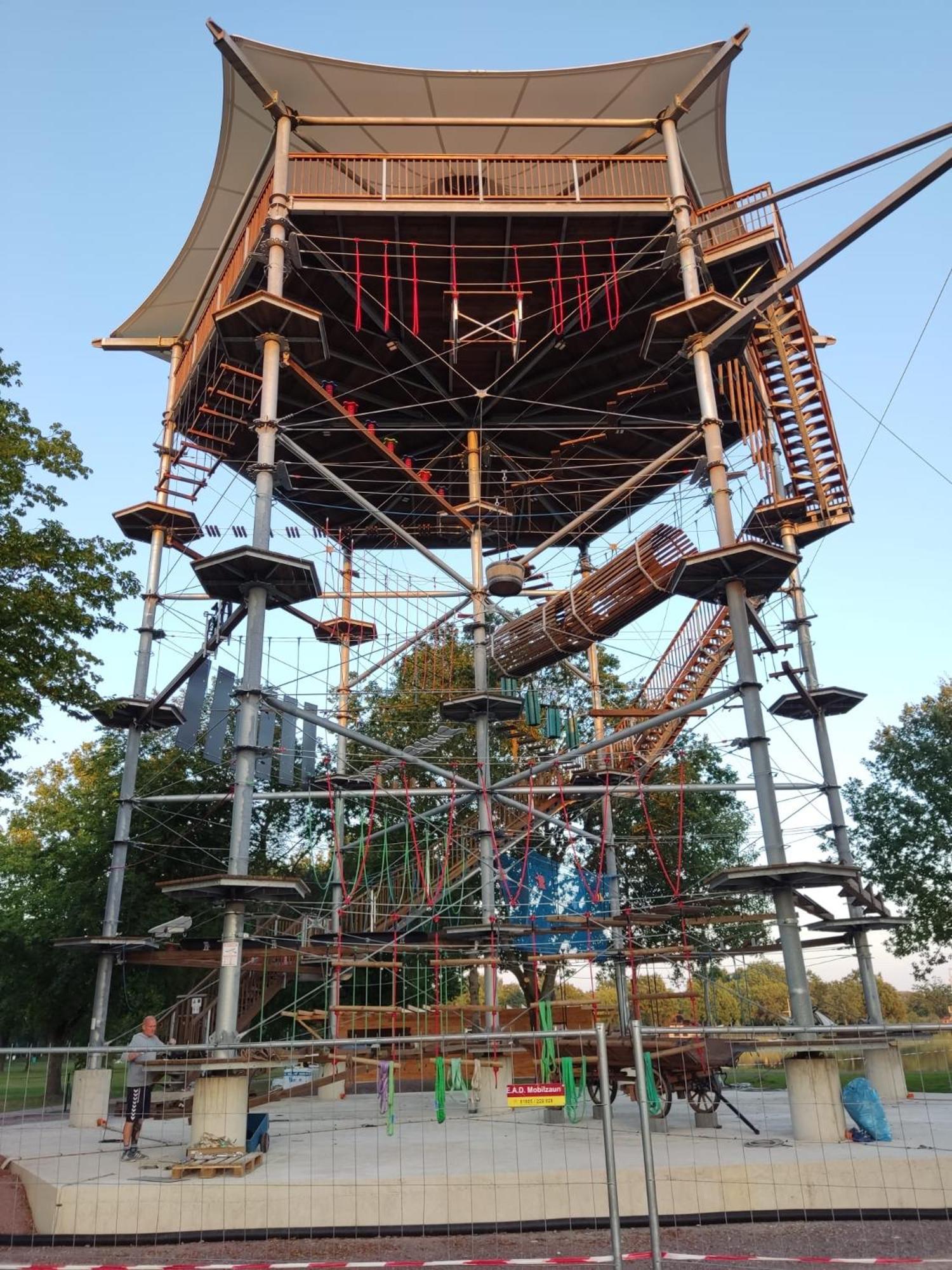 Moorhuette * Isenbuettel